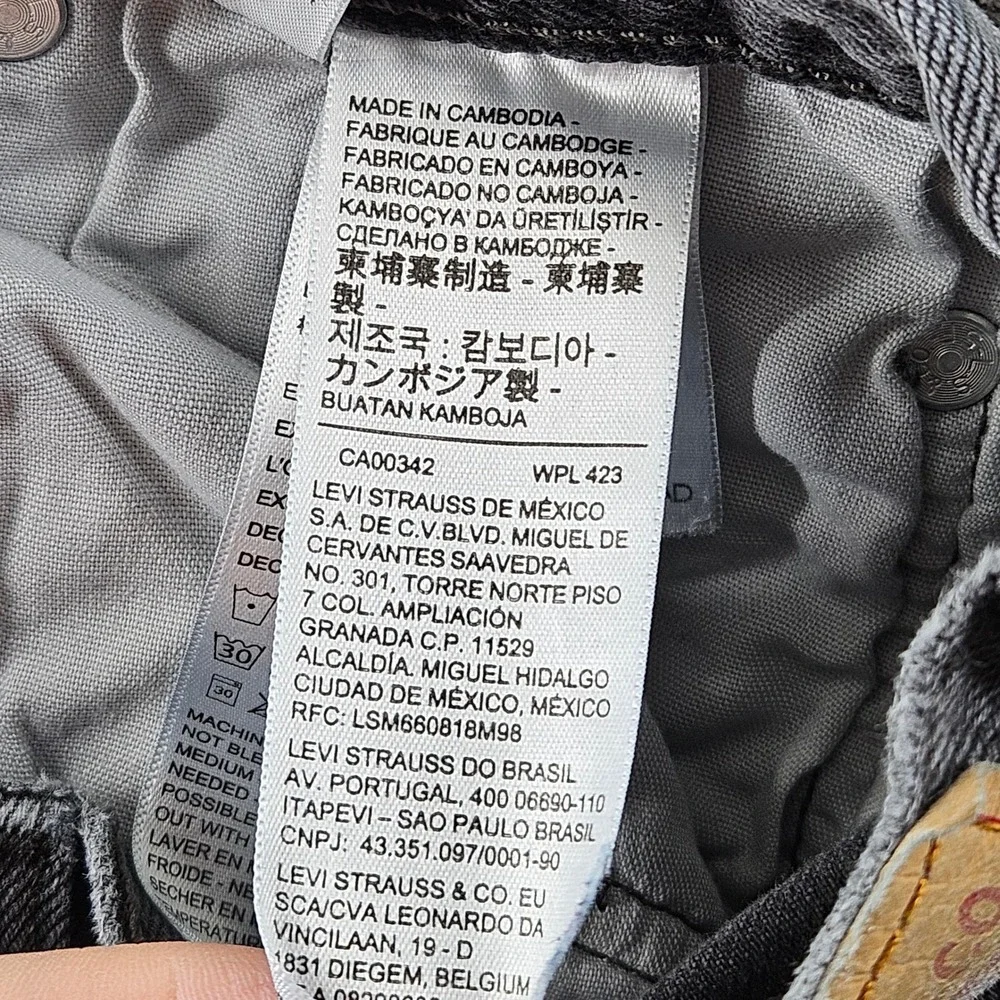 Levis Shorts Womens 25 Black 501 Black Denim Jean Cutoff Frayed Hem Beach - Picture 4 of 16